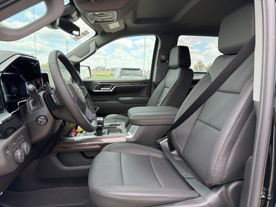 2026 Chevrolet Silverado 1500 — photo 18 view