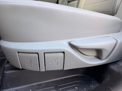 2020 Toyota Highlander XLE - Photo 40