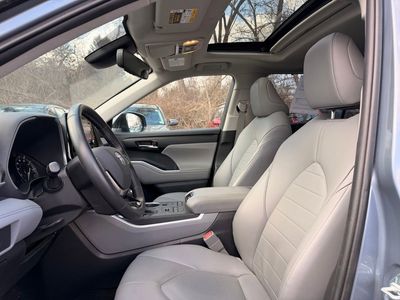 2020 Toyota Highlander XLE - Photo 14