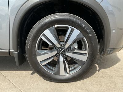 2023 Nissan Rogue — photo 16 view