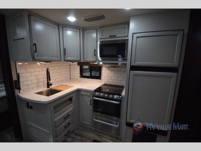 2022 Jayco Eagle HT — photo 17 view