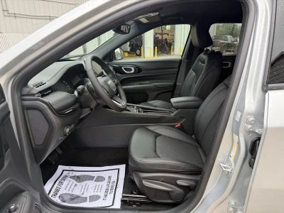 2026 Jeep Compass — photo 15 view