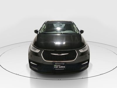2023 Chrysler Pacifica — side profile view