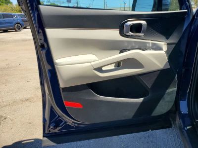 2025 Kia Sorento — photo 14 view