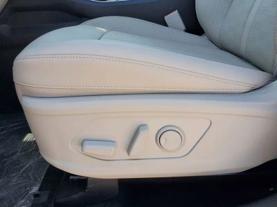 2025 Kia Sorento — photo 11 view