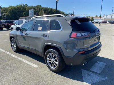 2021 Jeep Cherokee — detail view