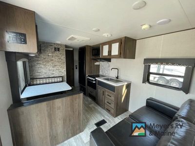 2021 Prime Time RV Avenger - Photo 10