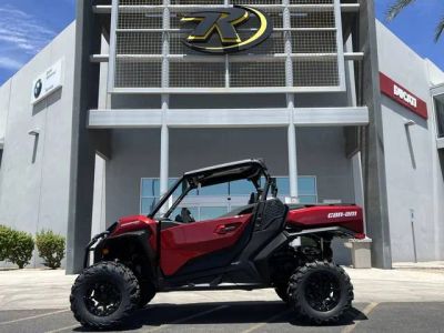 2026 Can-Am® Commander XT 700 — front three-quarter view