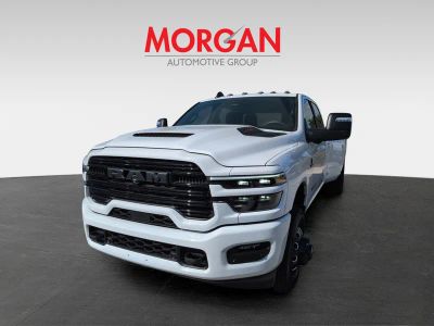 2025 Ram 3500 — photo 9 view