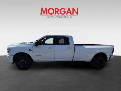 2025 Ram 3500 — photo 8 view