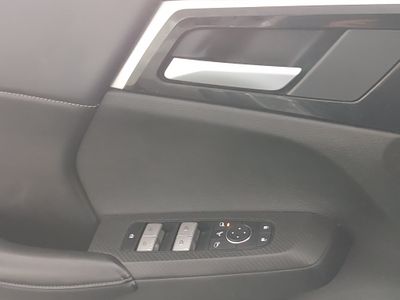 2024 Mitsubishi Outlander - Photo 18