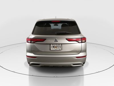 2024 Mitsubishi Outlander - Photo 6