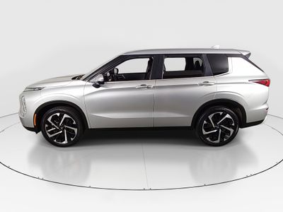2024 Mitsubishi Outlander - Photo 4