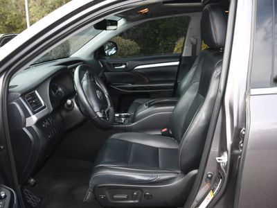 2019 Toyota Highlander - Photo 8