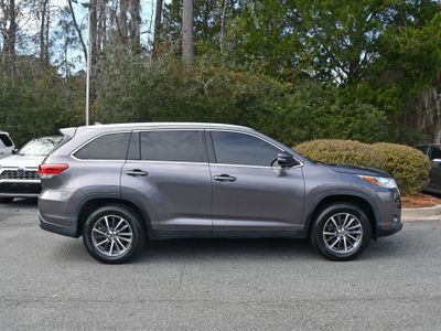 2019 Toyota Highlander - Photo 5