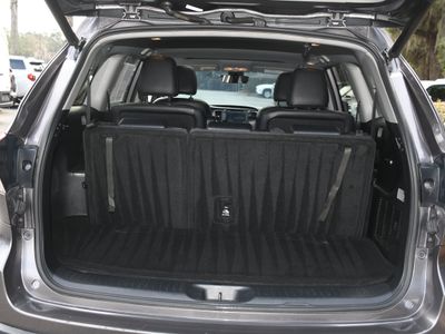 2019 Toyota Highlander - Photo 18
