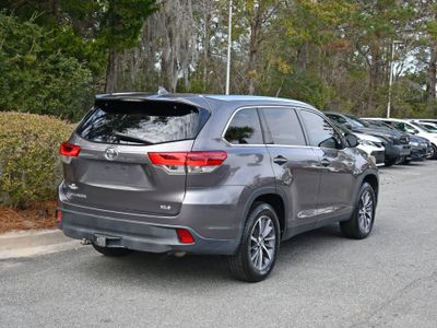 2019 Toyota Highlander - Photo 4