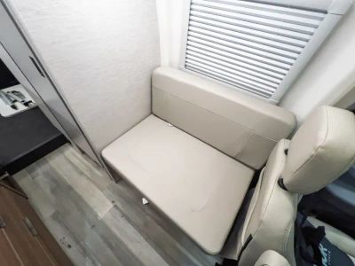 2027 Thor Motor Coach TALAVERA — photo 8 view