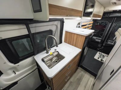2027 Thor Motor Coach TALAVERA — photo 10 view