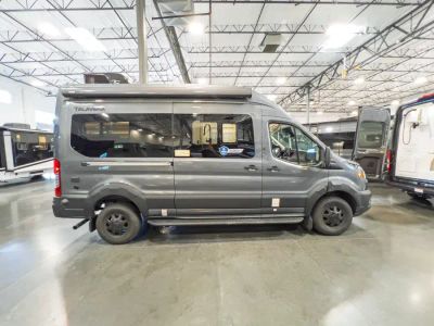 2027 Thor Motor Coach TALAVERA — photo 17 view