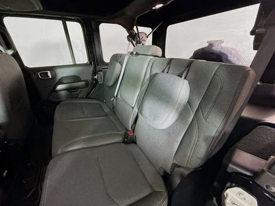 2024 Jeep Wrangler - Photo 25