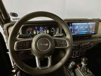 2024 Jeep Wrangler - Photo 9