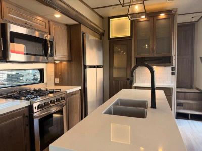 2021 Grand Design Solitude - Photo 16