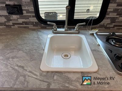 2021 Gulf Stream RV ENLIGHTEN - Photo 11