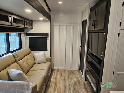 2026 Venture RV SportTrek Touring Edition - Photo 34
