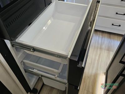 2026 Venture RV SportTrek Touring Edition - Photo 29