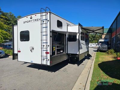 2026 Venture RV SportTrek Touring Edition - Photo 2