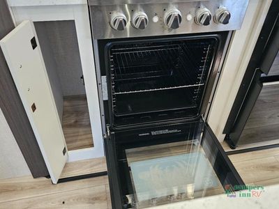 2026 Venture RV SportTrek Touring Edition - Photo 20