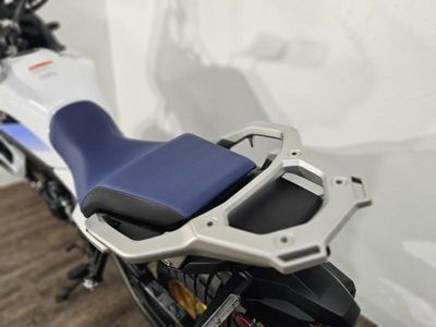 2025 Honda Transalp - Photo 10