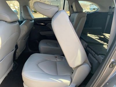 2022 Toyota Highlander XLE - Photo 26