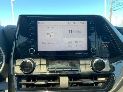 2022 Toyota Highlander XLE - Photo 22