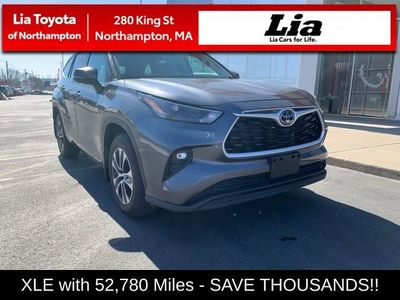 2022 Toyota Highlander XLE - Photo 2