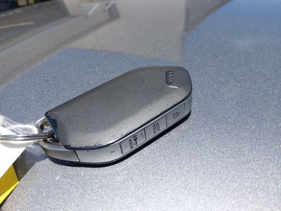 2025 Kia K4 — photo 15 view