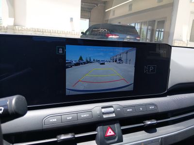 2025 Kia K4 — photo 16 view