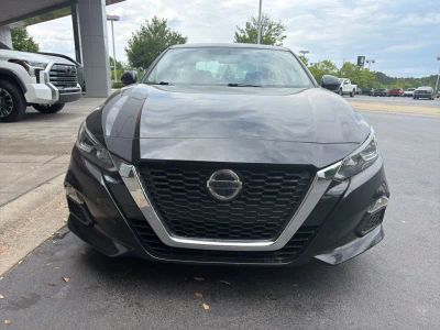 2019 Nissan Altima - Photo 2