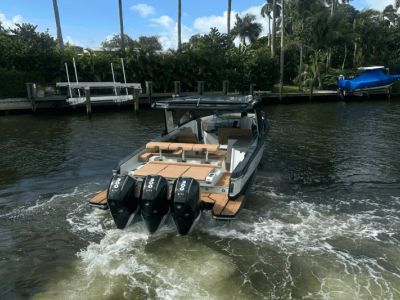 2024 Aviara AV36 Outboard - Photo 7