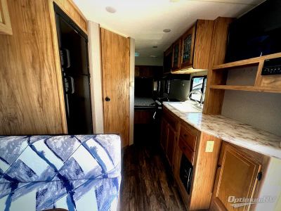 2019 Coachmen Freedom Express Ultra Lite — interior view