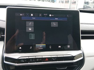 2023 Jeep Compass — photo 19 view