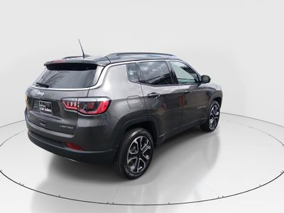 2023 Jeep Compass — photo 7 view