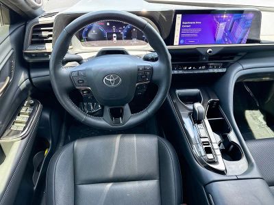 2024 Toyota Crown — photo 16 view