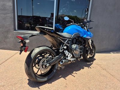 2025 Suzuki GSX-8S - Photo 2