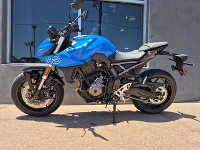 2025 Suzuki GSX-8S - Photo 3