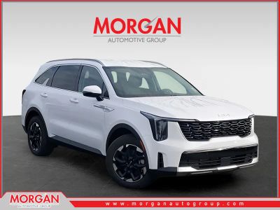 2026 Kia Sorento S in White — front three-quarter view