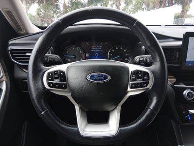 2023 Ford Explorer — photo 12 view