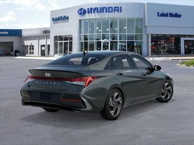 2026 Hyundai Elantra - Photo 4