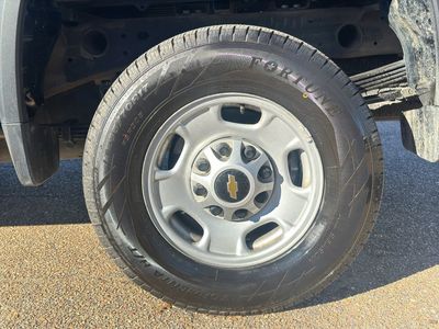 2025 Chevrolet Silverado 2500 HD — photo 11 view